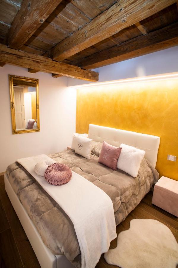 The Key Of Bergamo Apartment Bagian luar foto